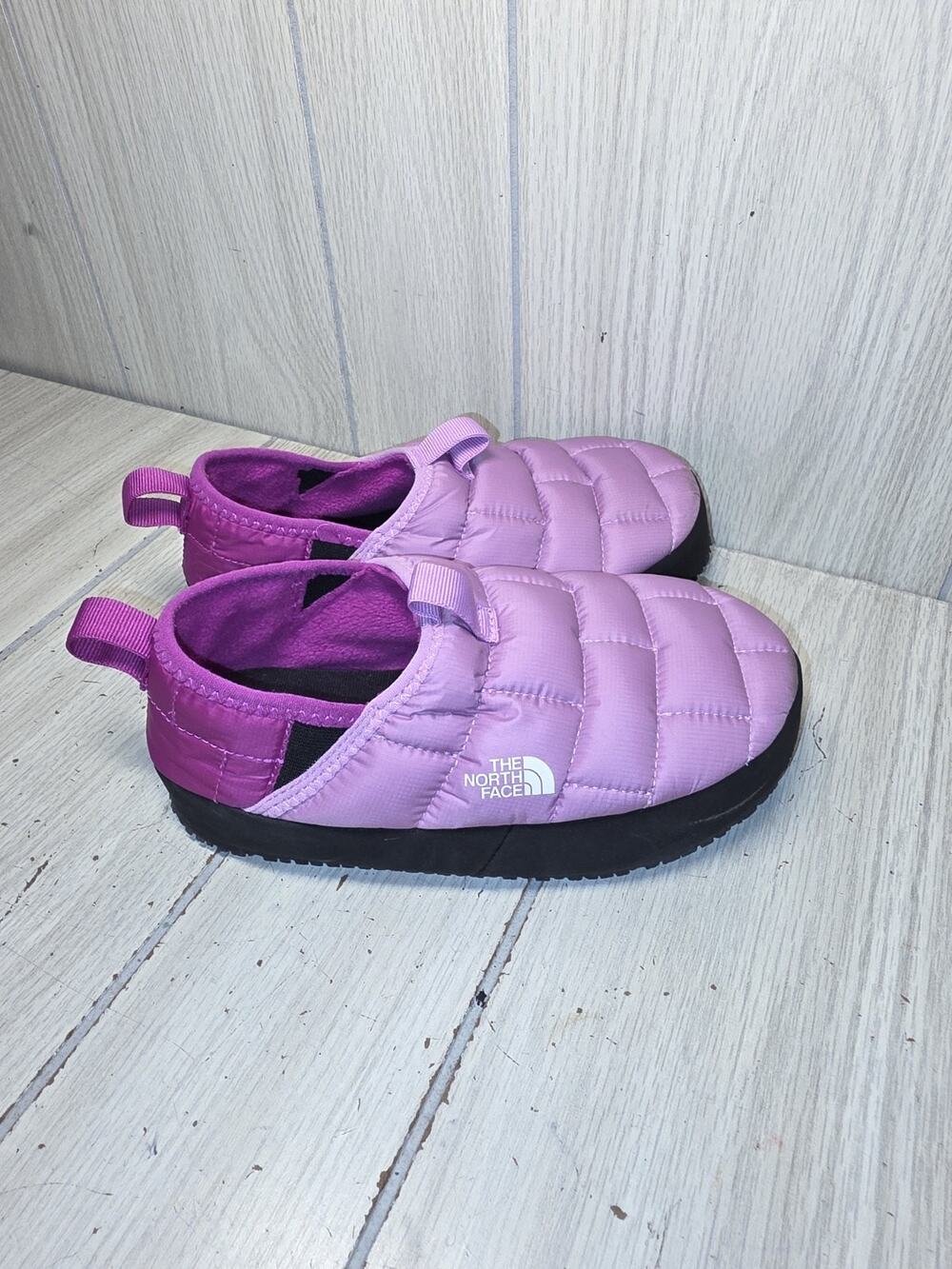 The North Face Thermoball Youth 3 Pink Traction Mule Winter Slippers Quilted